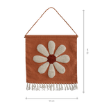 Tufted wall decoration daisy