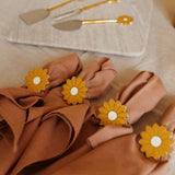 Madelief emaille servetringen mosterd (set/4)