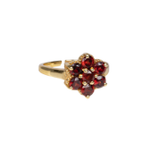 ''Vintage gold'' flower ring Garnet