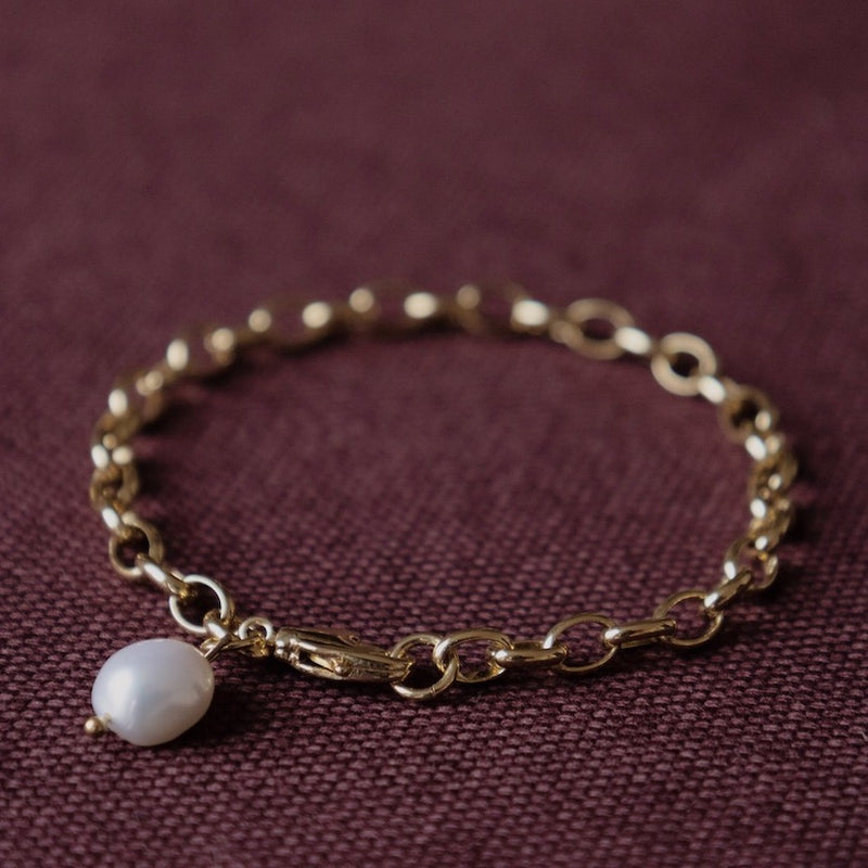 Freshwater pearl chain bracelet